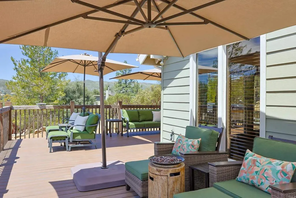 https://cdn.realtyfeed.com/cdn/127/306421883/1da705ec897d53a7d9619397d9b62a3c.webp
