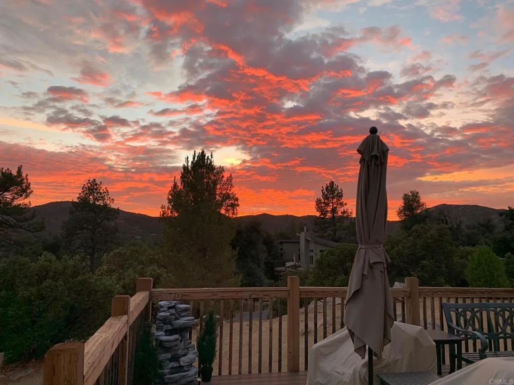 https://cdn.realtyfeed.com/cdn/127/306421883/74be4fd2a9fff32ce04bddb1e9575b60.webp