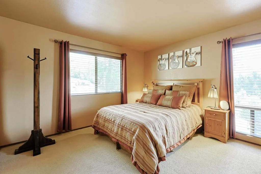 https://cdn.realtyfeed.com/cdn/127/306421883/ad1b5ab6788d972ef2329d0ec981a1da.webp