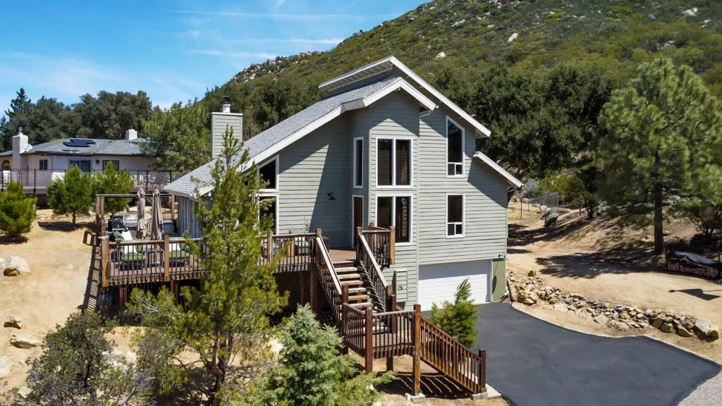 https://cdn.realtyfeed.com/cdn/127/306421883/eb51343233f8ee7a9e2adc7698da17af.webp