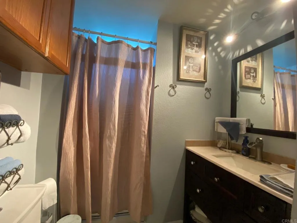 https://cdn.realtyfeed.com/cdn/127/306421997/995dbc4f4d46fe54e76704a2f0f5027c.webp
