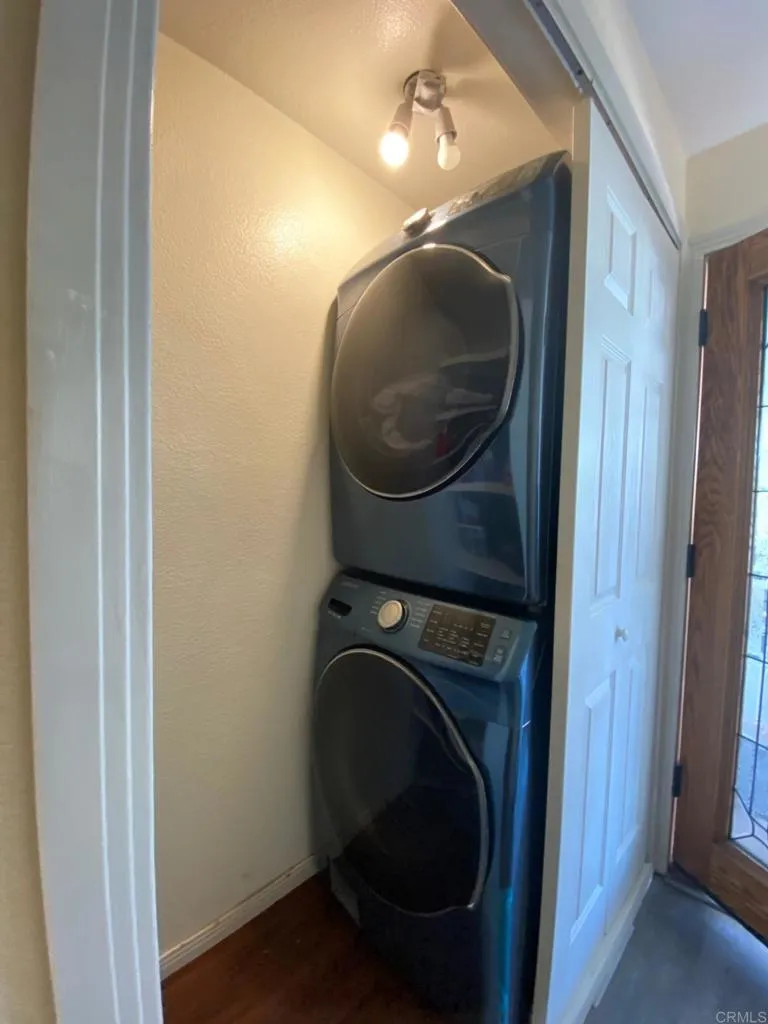 https://cdn.realtyfeed.com/cdn/127/306421997/b56b56c1cf2137a9e8a9e9bac218cdc5.webp