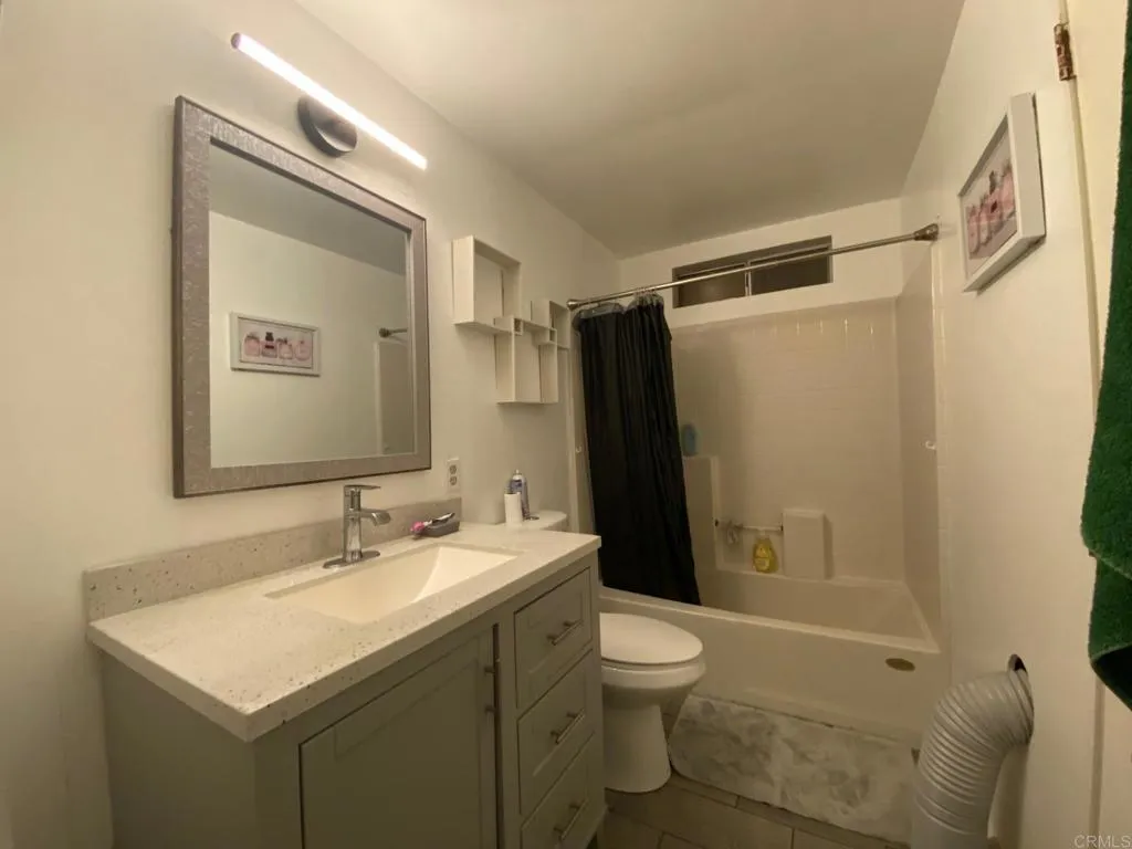 https://cdn.realtyfeed.com/cdn/127/306421997/f1c98414d15c45911b56b3d4711140a8.webp