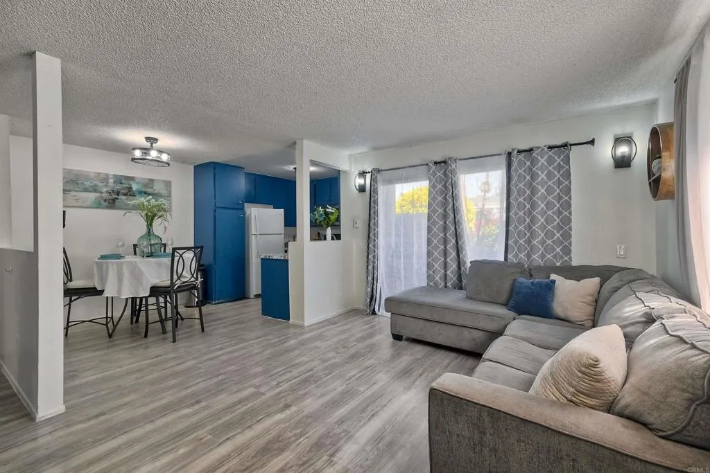 Photo #3: NDP2503947 Listing 