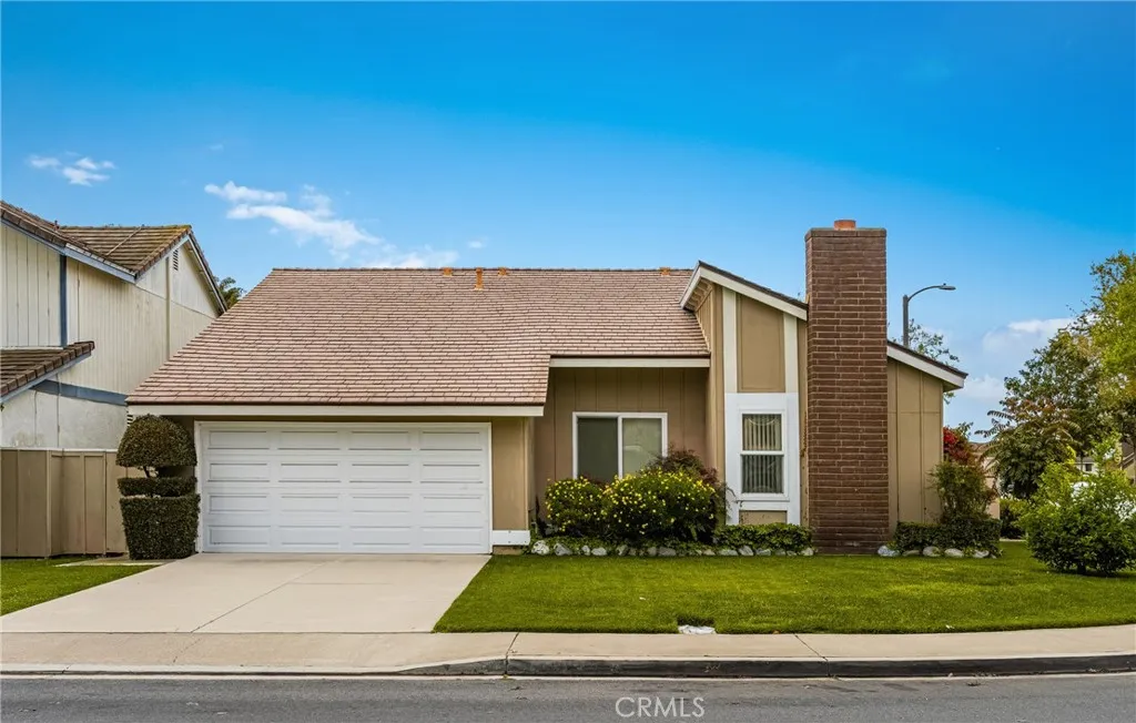 5 Deerwood West