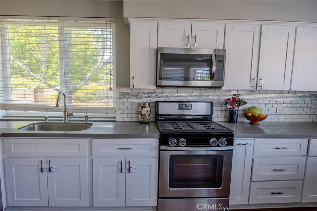 https://cdn.realtyfeed.com/cdn/127/306422431/43e5863ed428c2e73a0d4b9d3a649822.webp