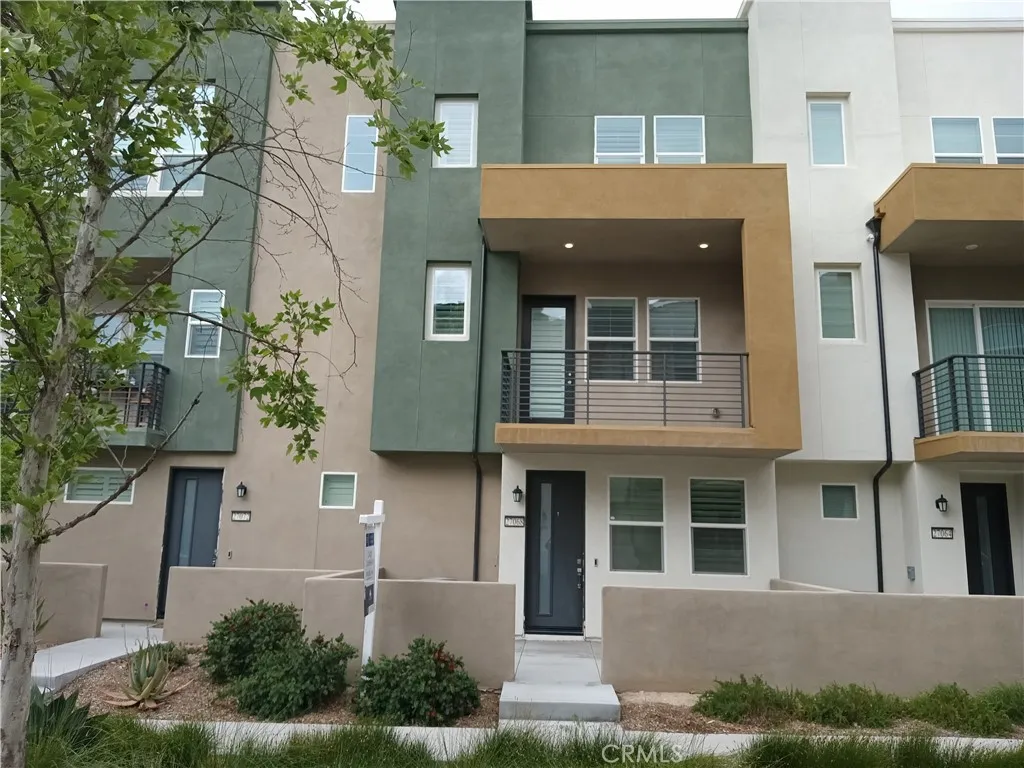Valencia, CA 91381
