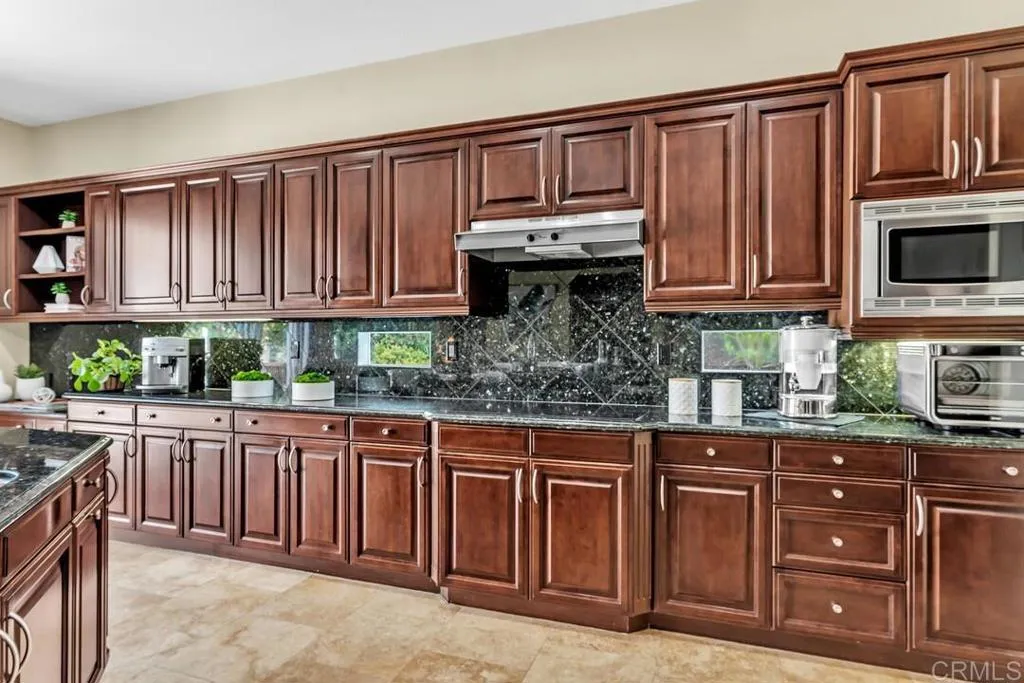 https://cdn.realtyfeed.com/cdn/127/306422598/8ac9cbc8342a57c05e121cb78f98eab7.webp