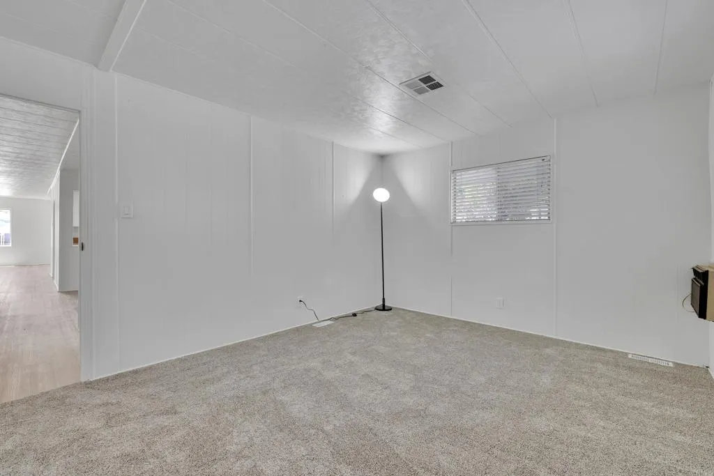 https://cdn.realtyfeed.com/cdn/127/306422644/1bd5bea0a73fd0241c6045774c96f778.webp