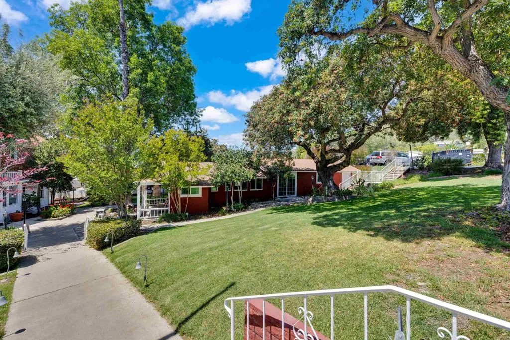 https://cdn.realtyfeed.com/cdn/127/306422644/99a5390625db4c267f27385337532b99.webp