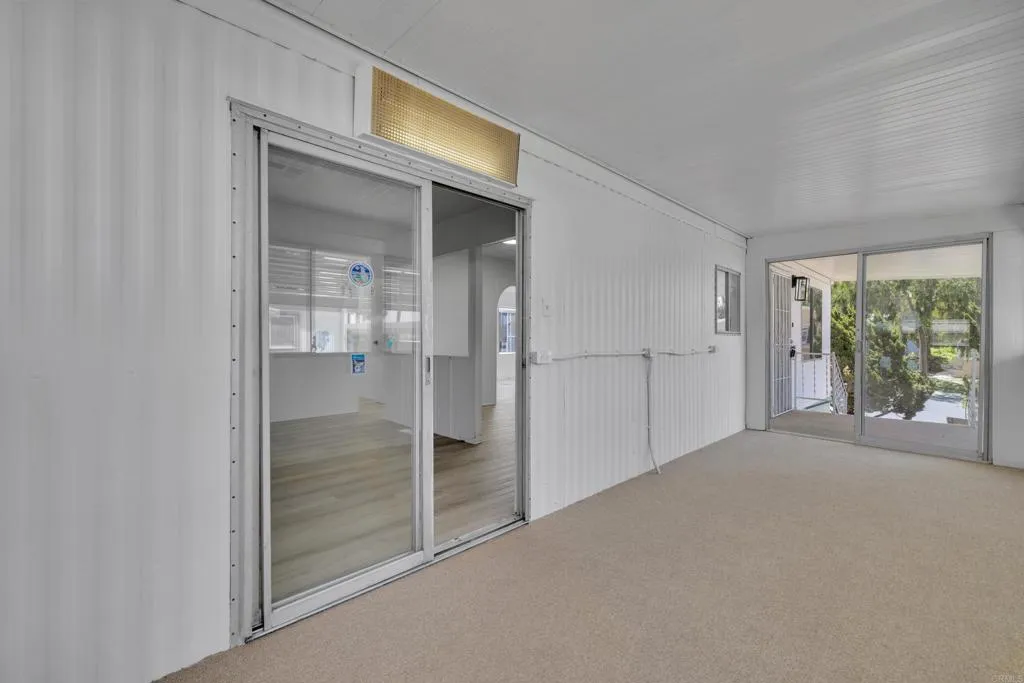 https://cdn.realtyfeed.com/cdn/127/306422644/c06cd805ec5cdf9cad8069ae22502b77.webp