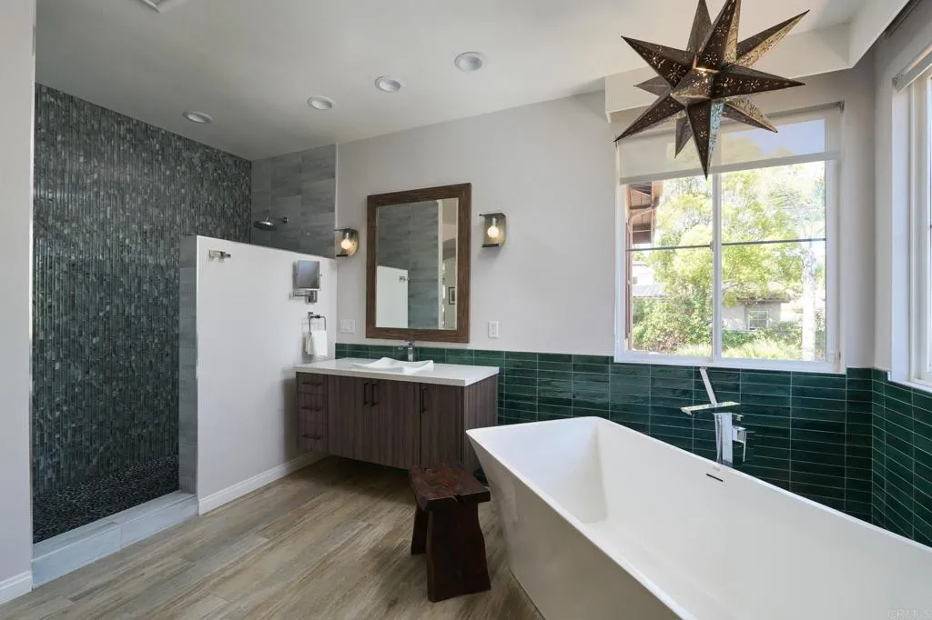 https://cdn.realtyfeed.com/cdn/127/306422671/77189f586a7457781d34f2d4c1da3a47.webp