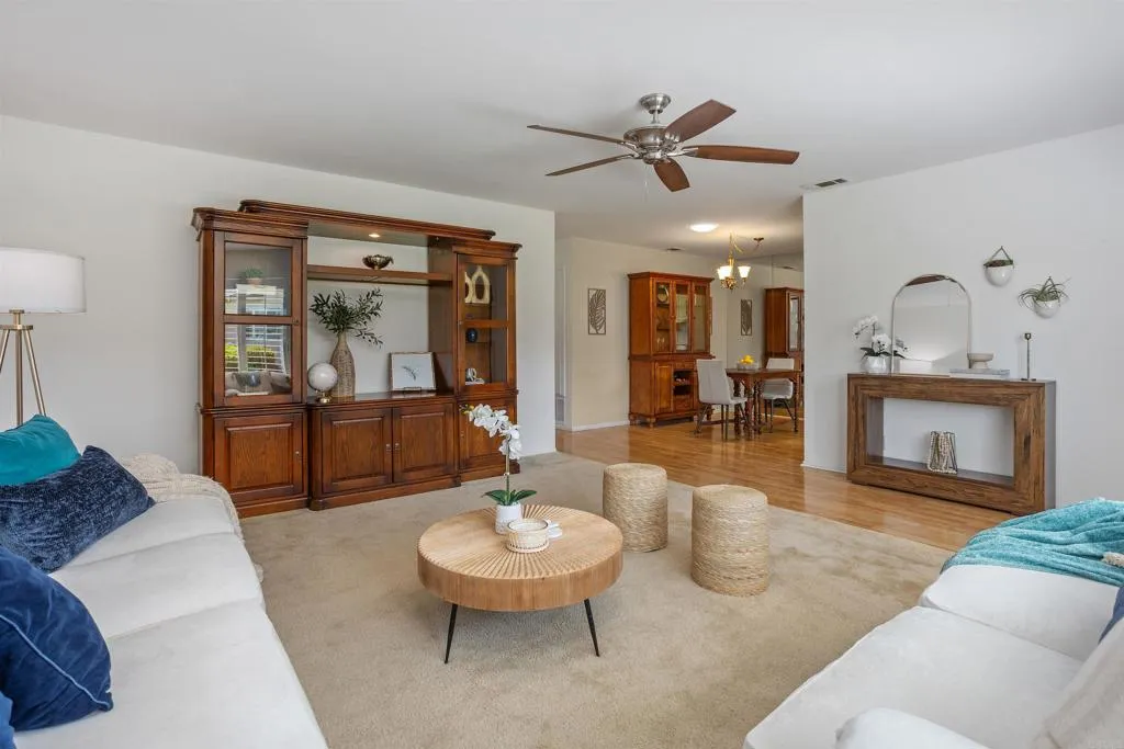 https://cdn.realtyfeed.com/cdn/127/306422677/06ca9f03ab716529ba80d35585f8f8f1.webp