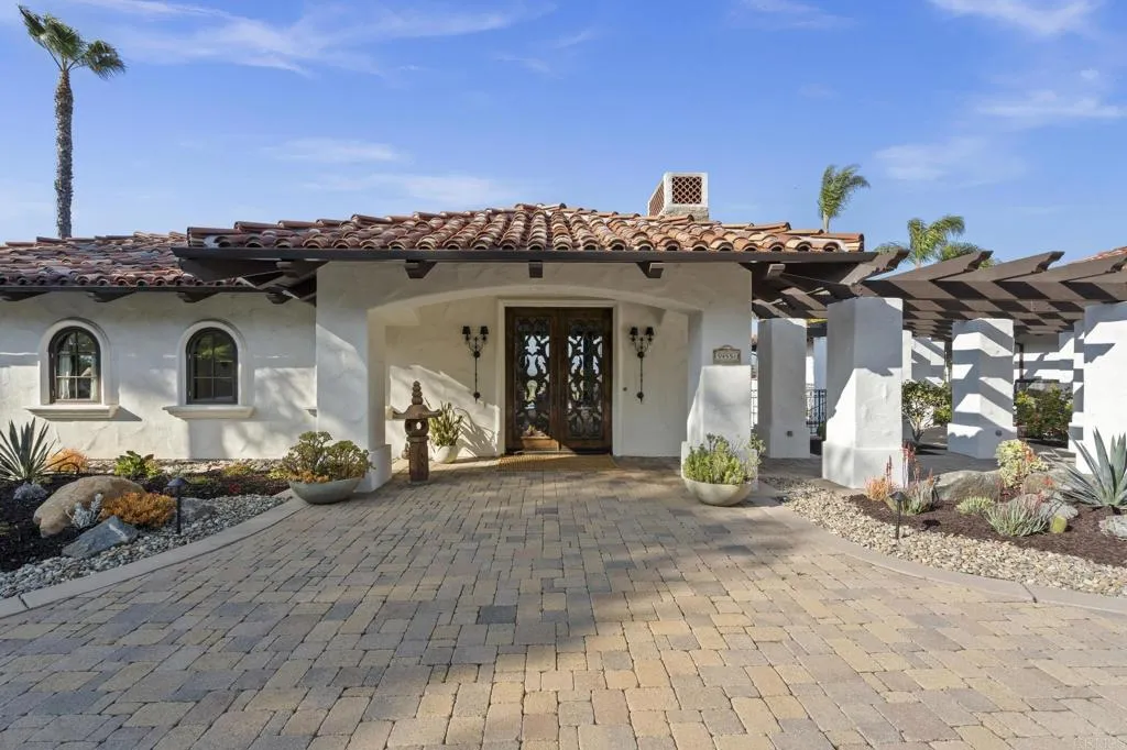 https://cdn.realtyfeed.com/cdn/127/306422758/5a98105ec93893293f4c009645c3f17d.webp