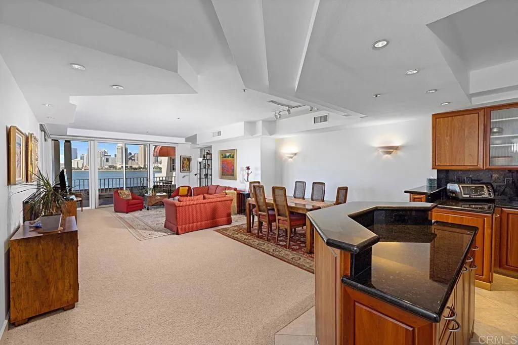 https://cdn.realtyfeed.com/cdn/127/306422760/b449f201dc0d1655336a43b28e031753.webp