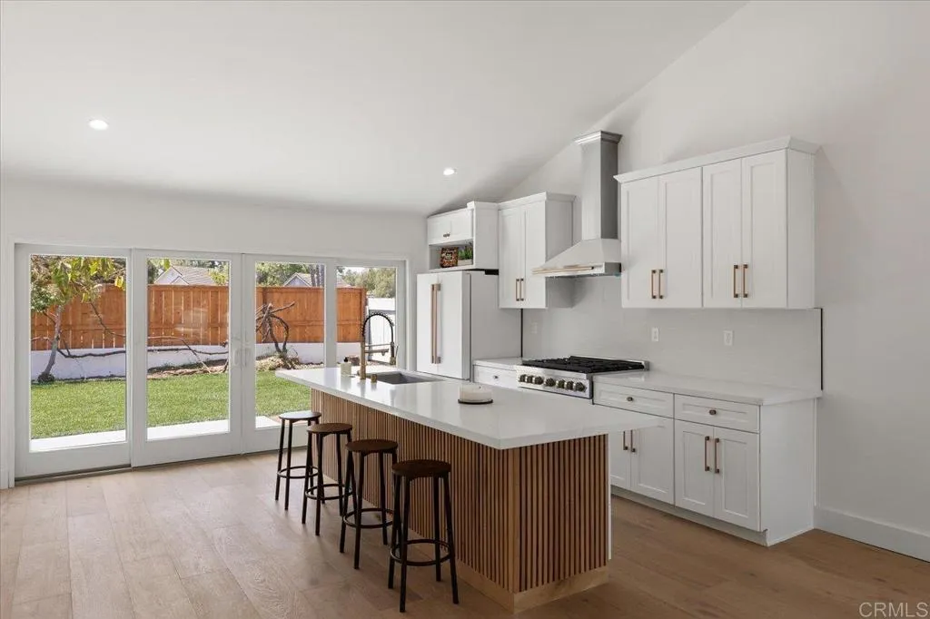 https://cdn.realtyfeed.com/cdn/127/306422762/97afc3a20918781bd0d587ca8035b9b7.webp