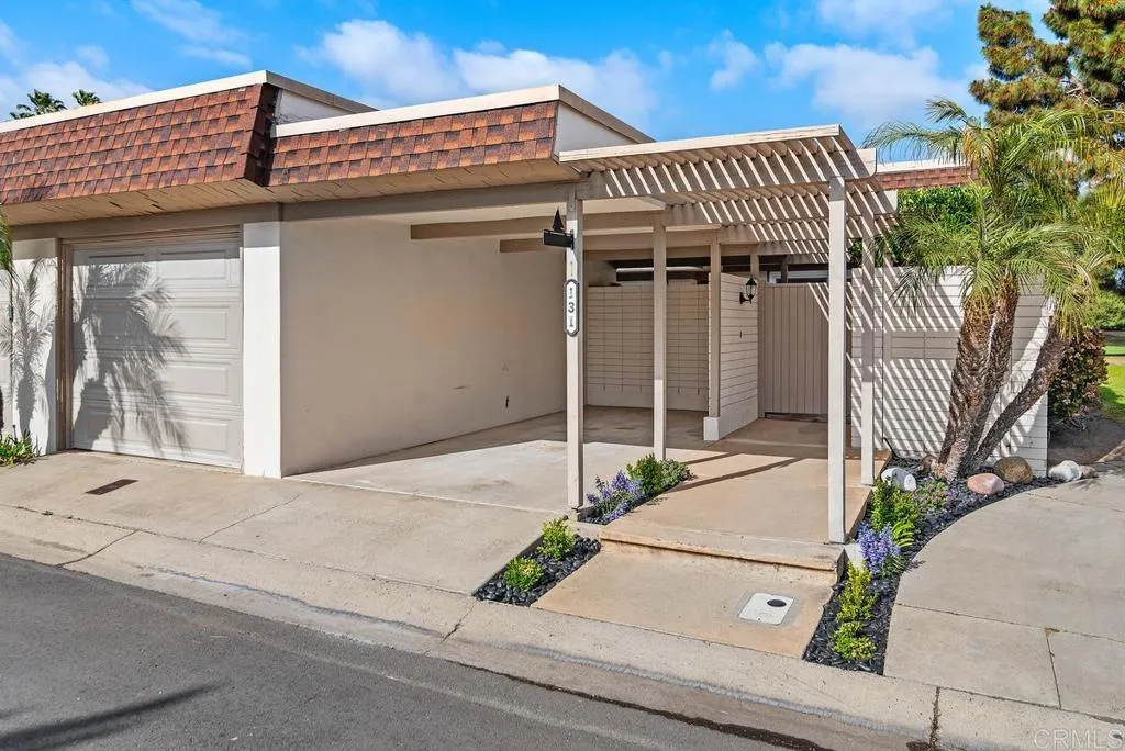 https://cdn.realtyfeed.com/cdn/127/306422810/2ce79dcf19542202e4c8724bf15c760f.webp