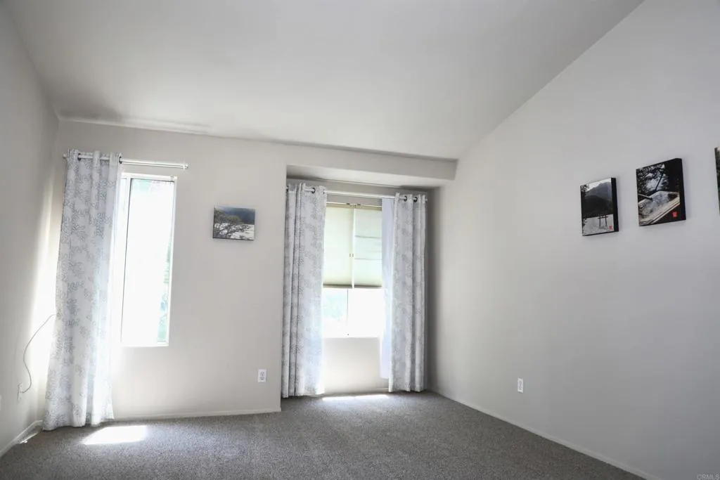 https://cdn.realtyfeed.com/cdn/127/306422926/3b173691f4bc9a6908d5e041a2bcf462.webp