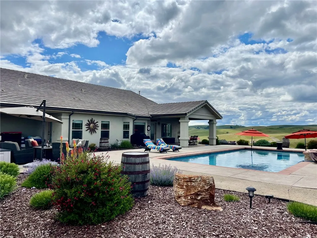 77011 Douglas Road, San Miguel, Ca 93451