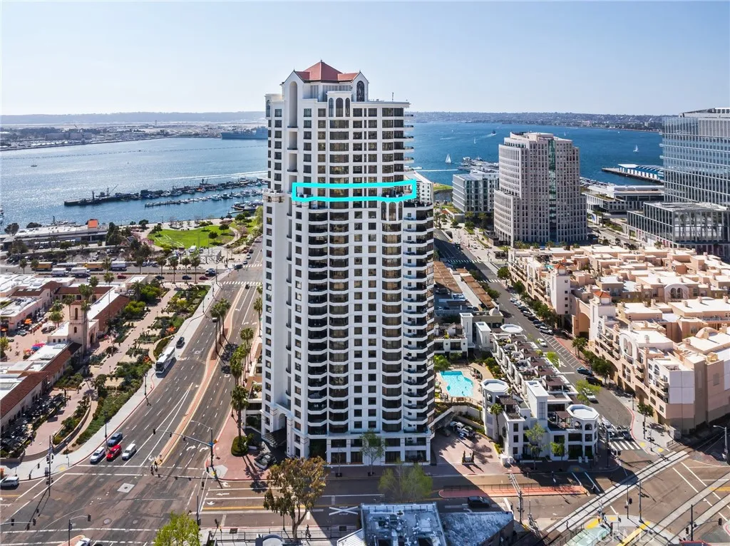 https://cdn.realtyfeed.com/cdn/127/306423324/84996685762d47dcbad27e850659bd12.webp