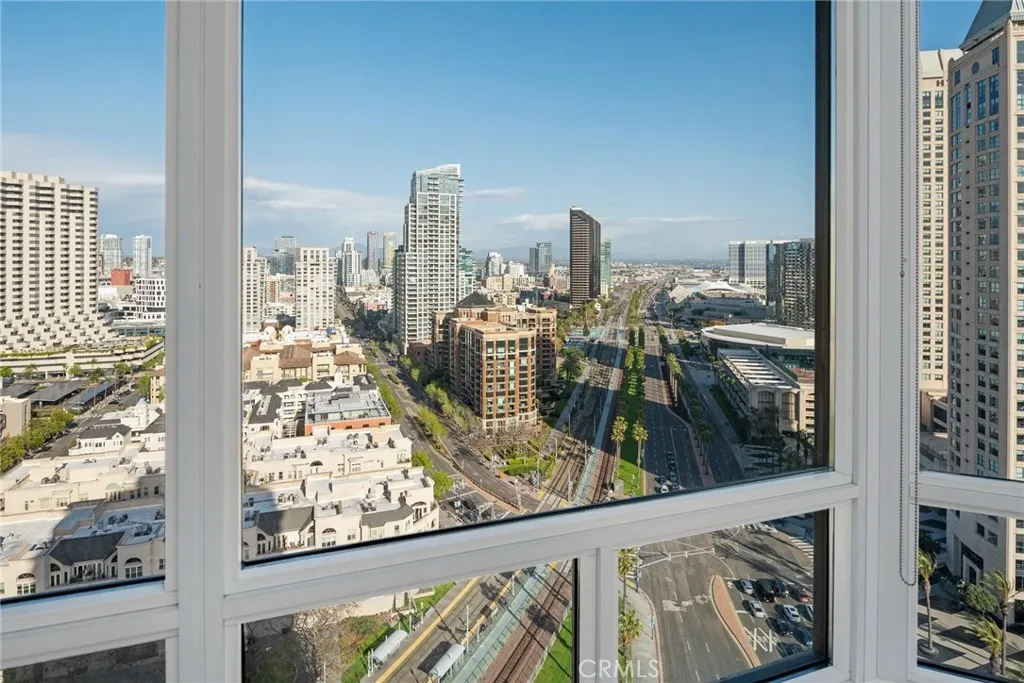 https://cdn.realtyfeed.com/cdn/127/306423324/8d6c9b2e89b2f1c4bf203c9f5991427f.webp