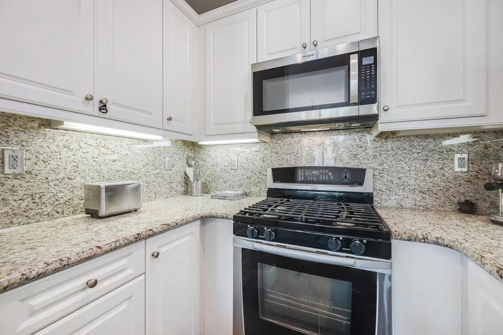 https://cdn.realtyfeed.com/cdn/127/306423421/19249a40cb89b86796af666d8fda73f9.webp