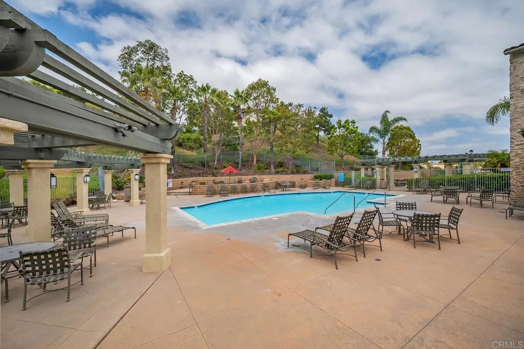 https://cdn.realtyfeed.com/cdn/127/306423421/5f577f459d8da366a0a1f85fe58701d7.webp