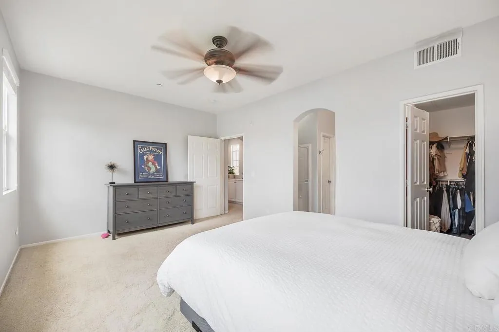 https://cdn.realtyfeed.com/cdn/127/306423421/63f17d62816caae57d6545c33eba5ea2.webp