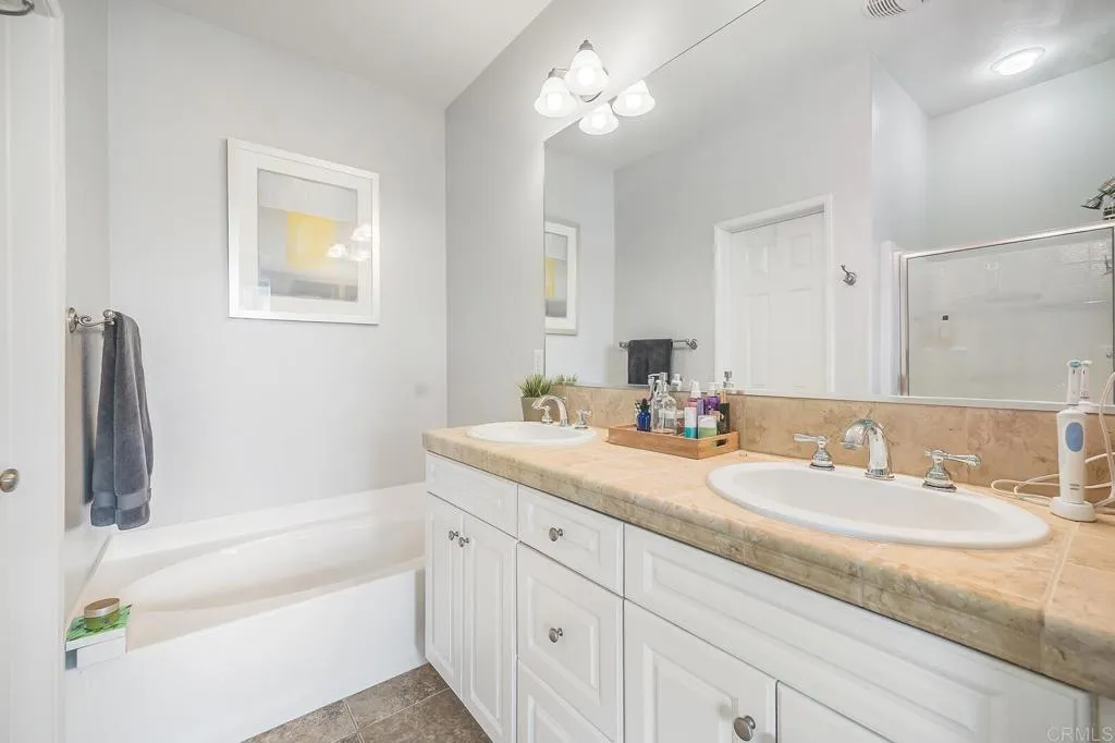 https://cdn.realtyfeed.com/cdn/127/306423421/9bd84f14001b2b9f665ce6ac30f552d8.webp