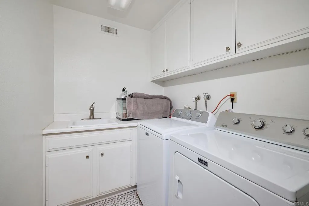 https://cdn.realtyfeed.com/cdn/127/306423587/fec34a5d1d55cc23c77e2a0c92966336.webp