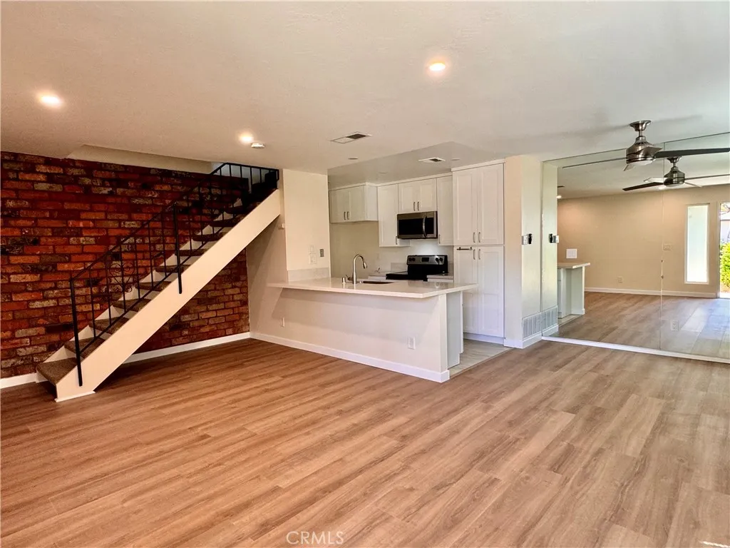 https://cdn.realtyfeed.com/cdn/127/306423958/f108e3cb16d43e35f87f5173dcfee174.webp