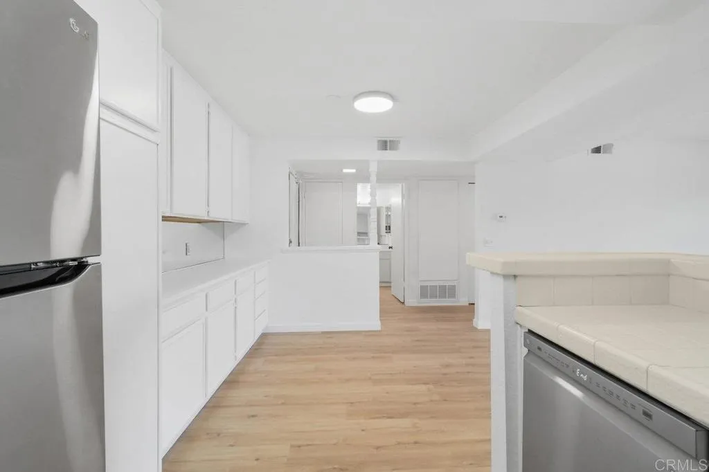 Photo #11: PTP2502976 Listing: Photo #11