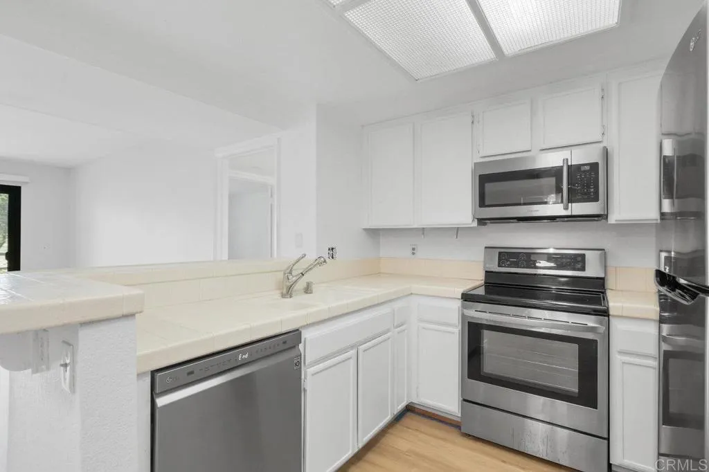 Photo #10: PTP2502976 Listing: Photo #10