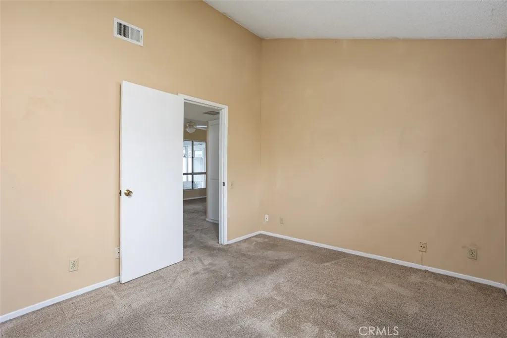 Photo #17: OC25091174 Listing: Photo #17