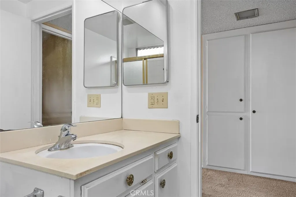 Photo #14: OC25091174 Listing: Photo #14