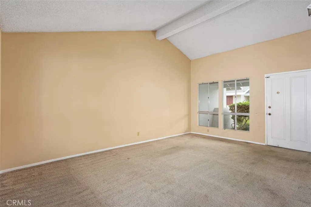 Photo #4: OC25091174 Listing 