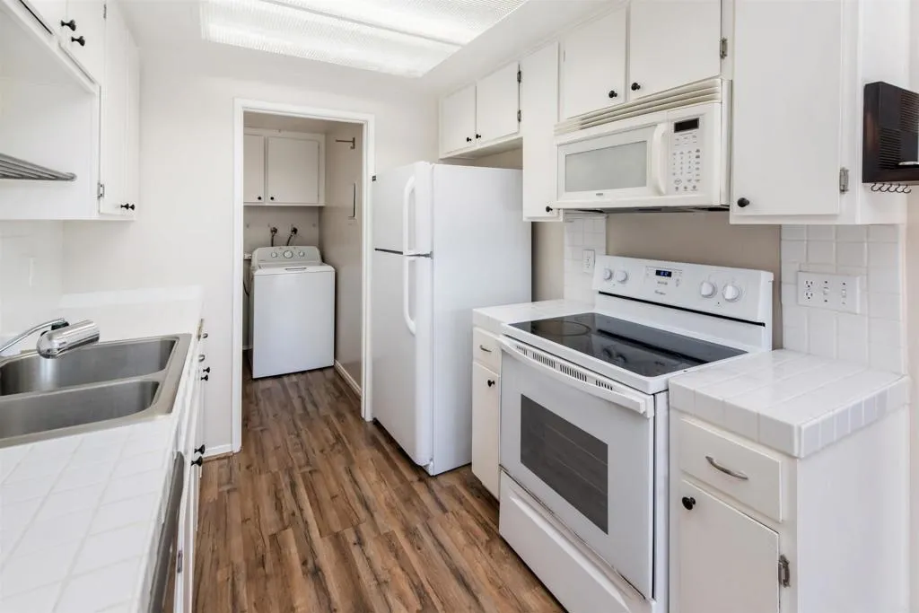 Photo #6: NDP2504053 Listing 