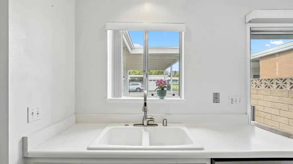 https://cdn.realtyfeed.com/cdn/127/306424117/1c82605d7da00ac6f320989640c54f0a.webp