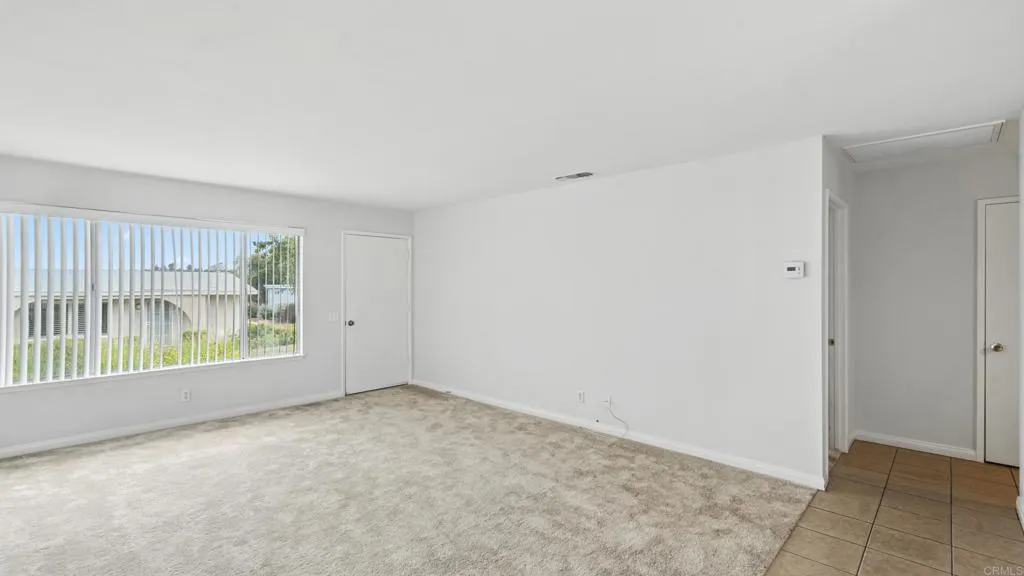 https://cdn.realtyfeed.com/cdn/127/306424117/e427cffb48792aff3b70180a4d25f43c.webp