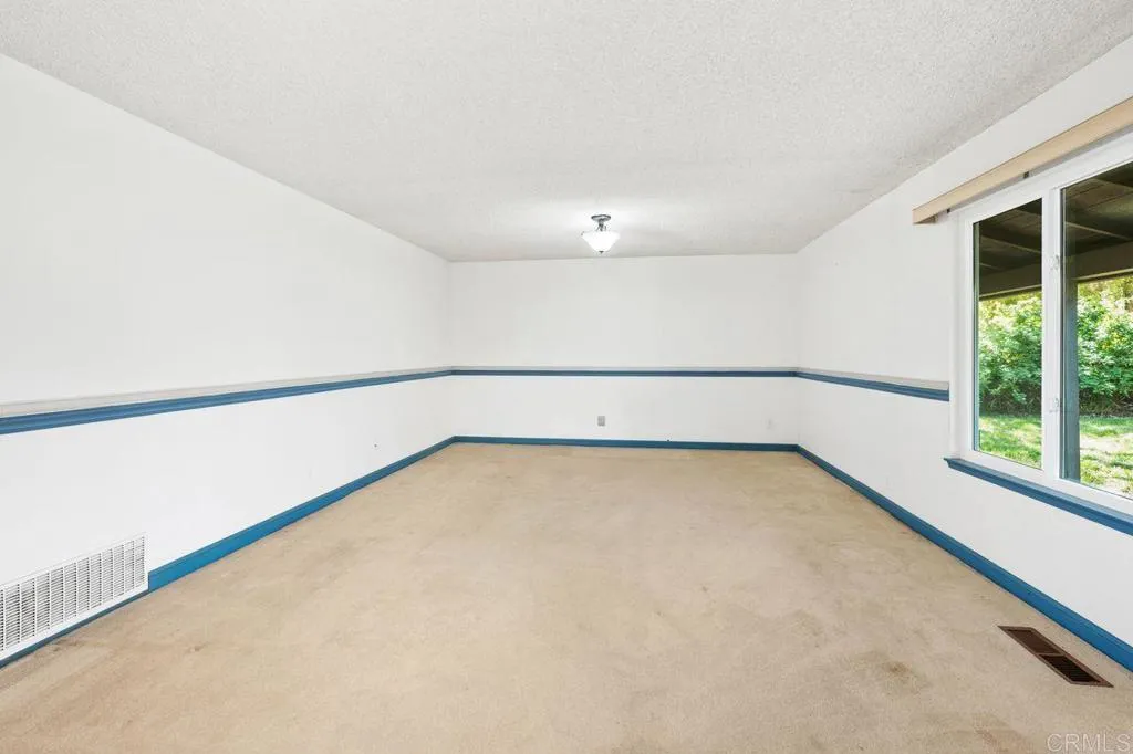 https://cdn.realtyfeed.com/cdn/127/306424309/1c204057da684e488d47bd4a8c7f13e7.webp