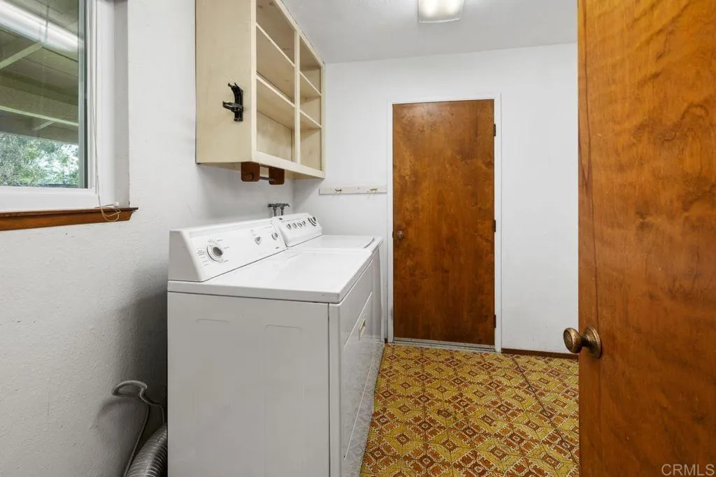 https://cdn.realtyfeed.com/cdn/127/306424309/272f368ef5e8d8df2566bfdff54cd9bb.webp