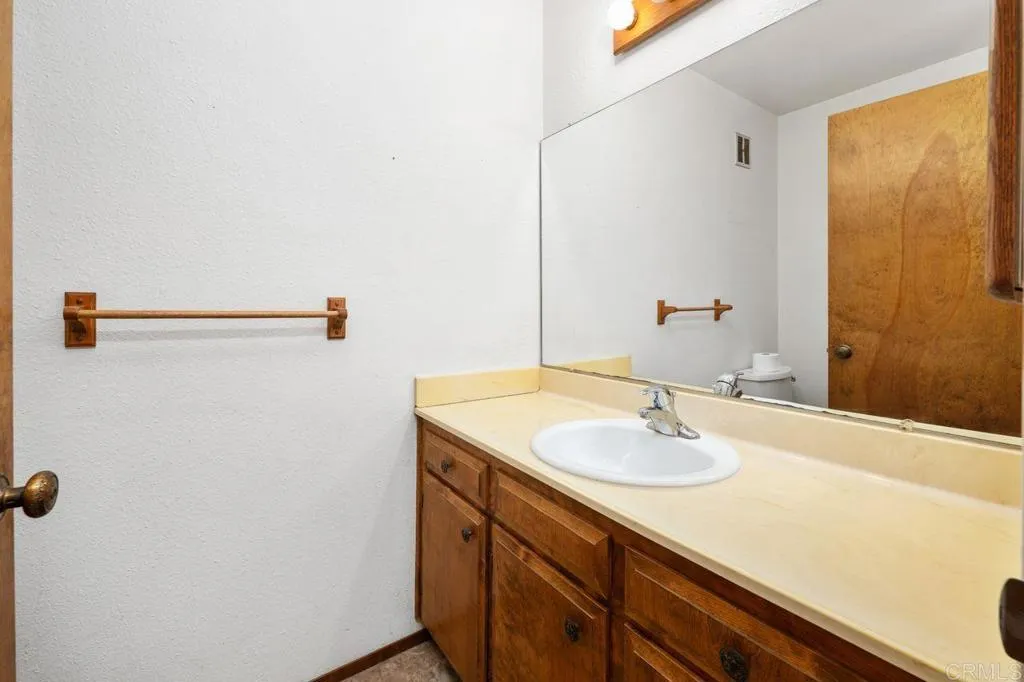 https://cdn.realtyfeed.com/cdn/127/306424309/e83c561c8857ec79f12b7d853752211a.webp