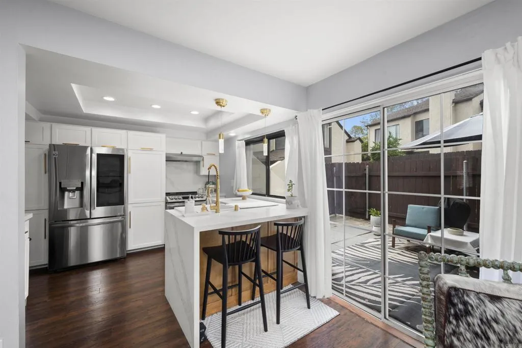 Photo #5: PTP2502988 Listing 