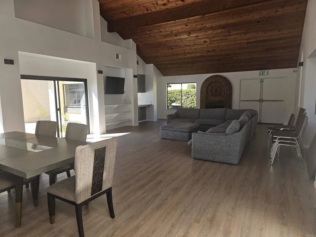 https://cdn.realtyfeed.com/cdn/127/306424434/a26c9b77df8be6bb801cda7289efbee6.webp