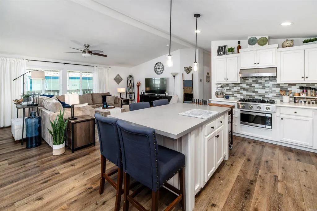 https://cdn.realtyfeed.com/cdn/127/306424487/d06a89548bd3a590724fa96d10f82915.webp