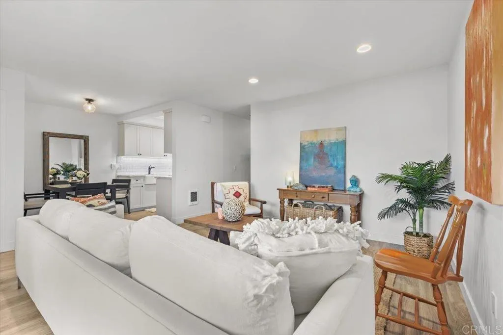 Photo #6: NDP2504070 Listing 