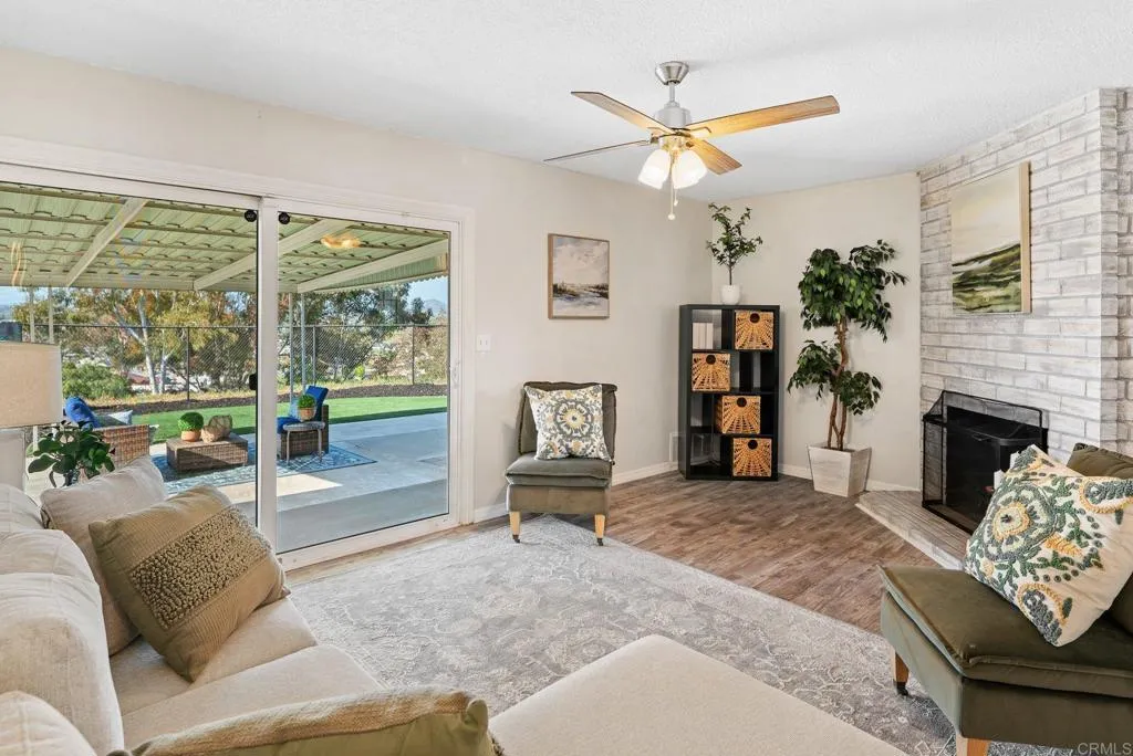 https://cdn.realtyfeed.com/cdn/127/306424656/7b3a745df0d7d2ee8398ab4fe6c3ea16.webp