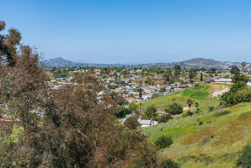 https://cdn.realtyfeed.com/cdn/127/306424656/7e9d00e5198f0332ead4fb6b2296775f.webp