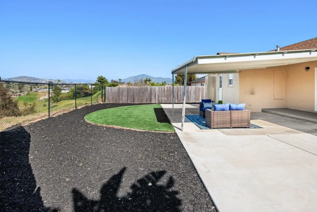 https://cdn.realtyfeed.com/cdn/127/306424656/acf85f3e09c93dce53ad7a754597974c.webp