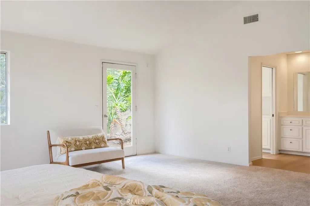 https://cdn.realtyfeed.com/cdn/127/306424711/01ca5432973a56d828b93282f8be8efa.webp